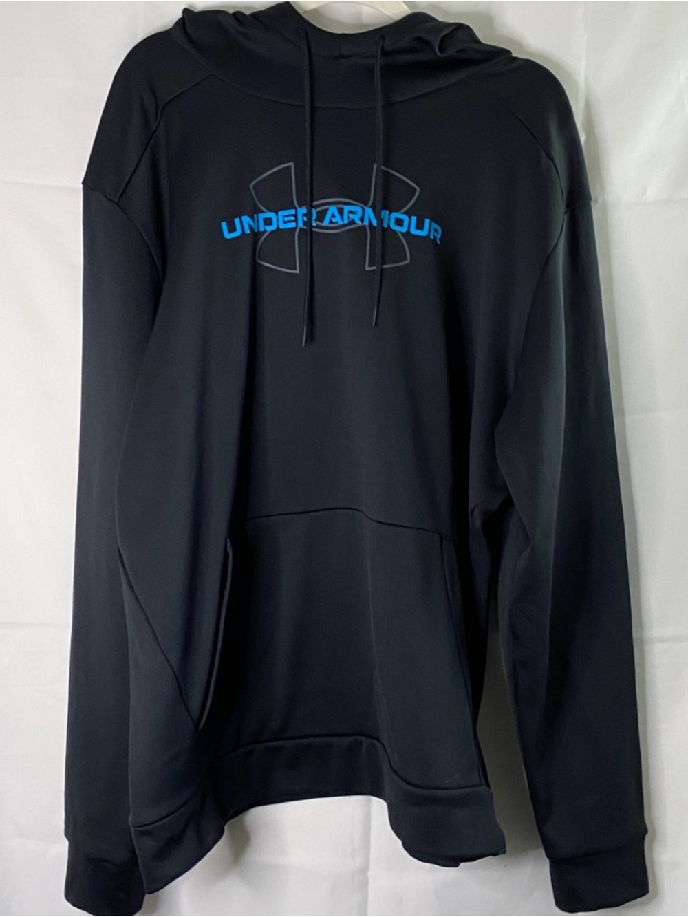 Under Armour Black Hoodie Men’s XXL Pullover Fleece Athletic Sweatshirt